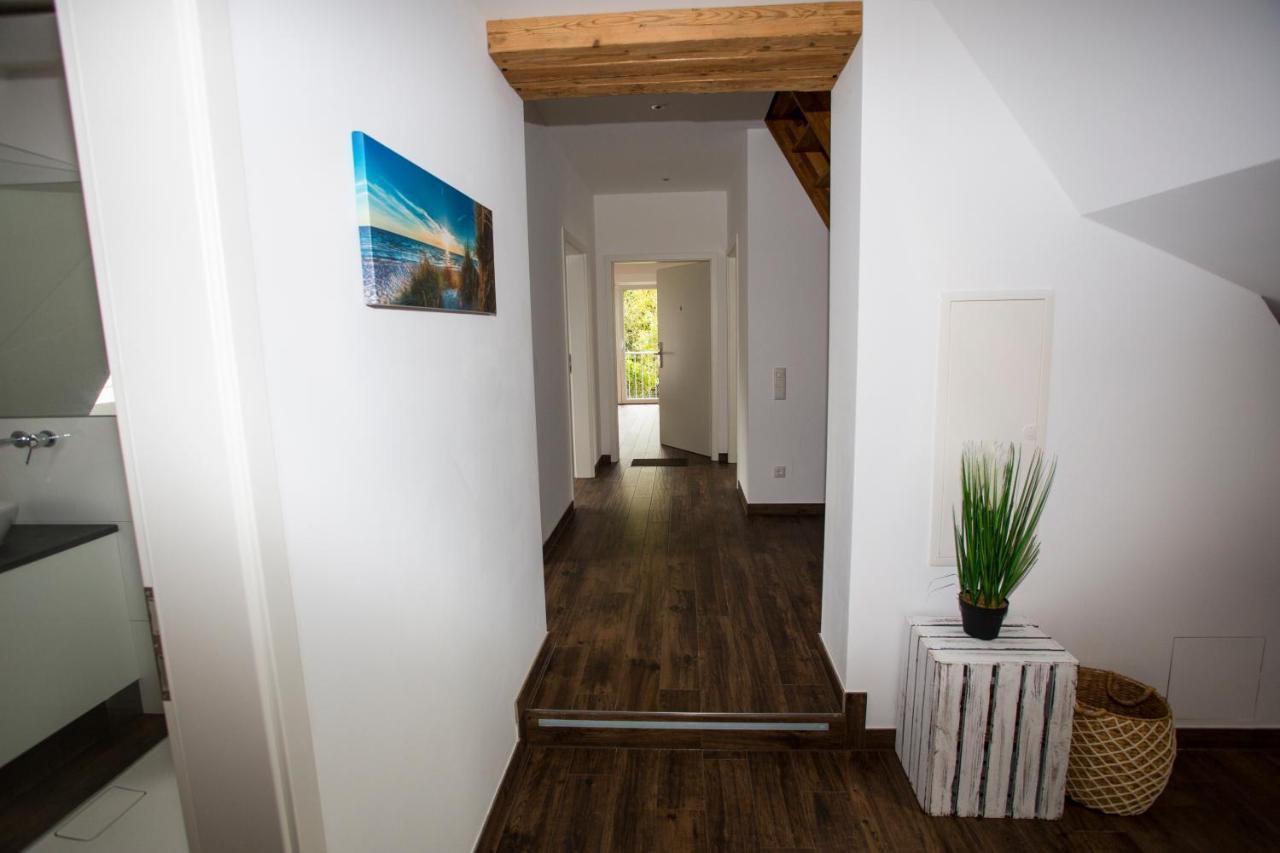 Holiday home Gaestehaus Roggenhorst - Aufwaendig Saniertes Haus, 200 Qm Wohnflaeche, 3 Baeder Lubeck
